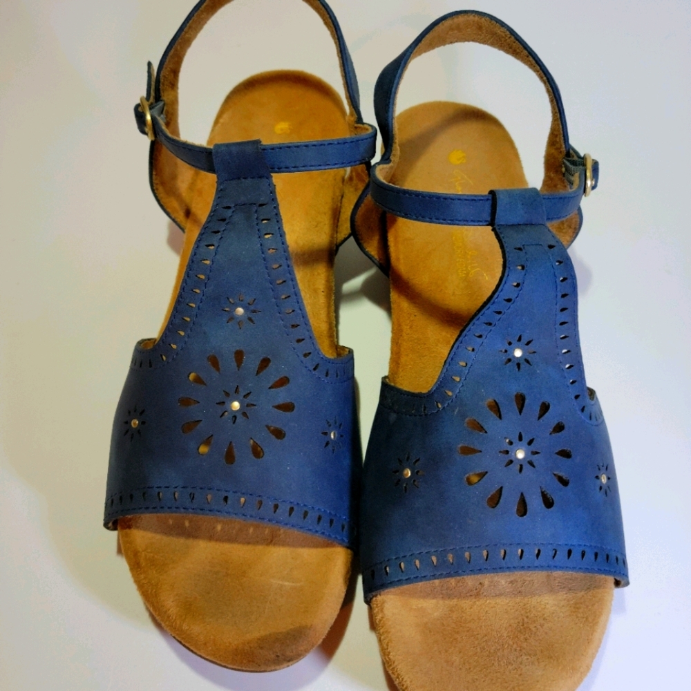 Gloria Vanderbilt Open Toe Sandals Blue